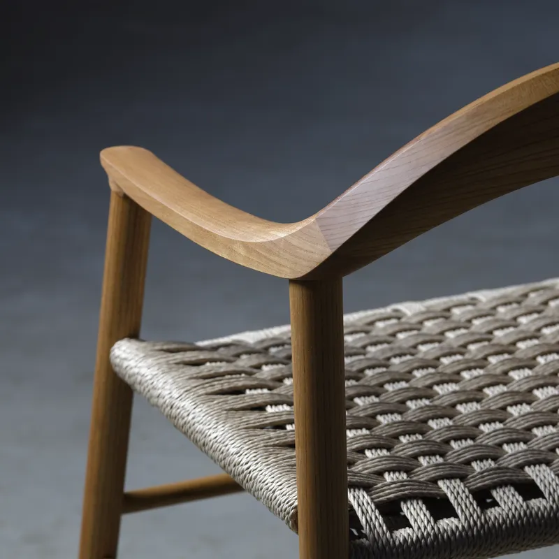 ひだまりチェア・肩からアームにかけて